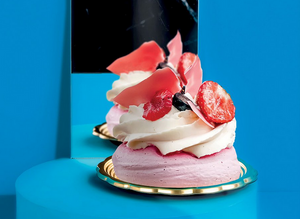 Golden Age Cake Plates in 28cm